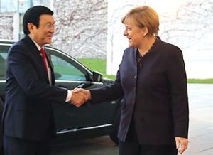 President meets Merkel, commits to strengthen strategic partnership