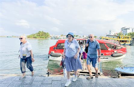 Rising airfares threaten Phu Quoc tourism