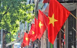 Hanoi to offer national flags to all households for 70th Liberation Day