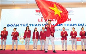 Vietnamese Olympic team fly to China ahead of ASIAD