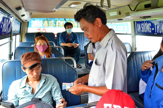 Bus service operators in HCM City are struggling to retain passengers