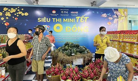 Zero dong minimart chain launched to support people in need