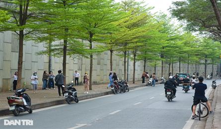 Hanoi street becomes attractive check-in destination