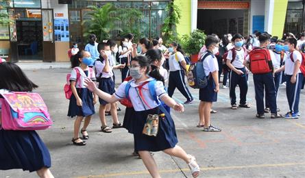 Many schools in Hanoi warn of student kidnapping risks
