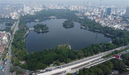 Hanoi’s parks struggle with lack of care