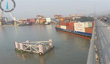 Barge collision damages Dong Nai Bridge
