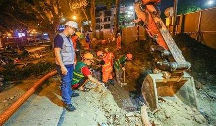 Work to renovate Thien Quang Lake area starts
