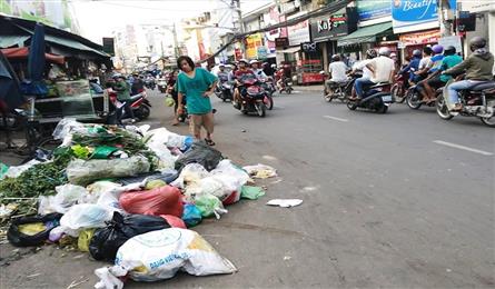 Litter classification in HCM City proves ineffective