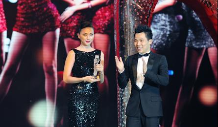 Ngo Thanh Van crowned at  fashion industry award show
