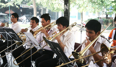 Street music hits Hanoi