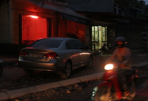 hanoi red light streets