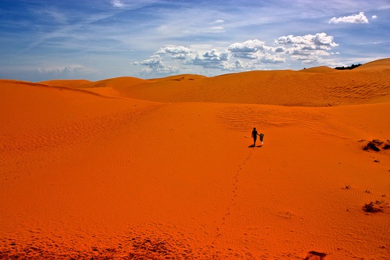 red sand dunes of Mui Ne