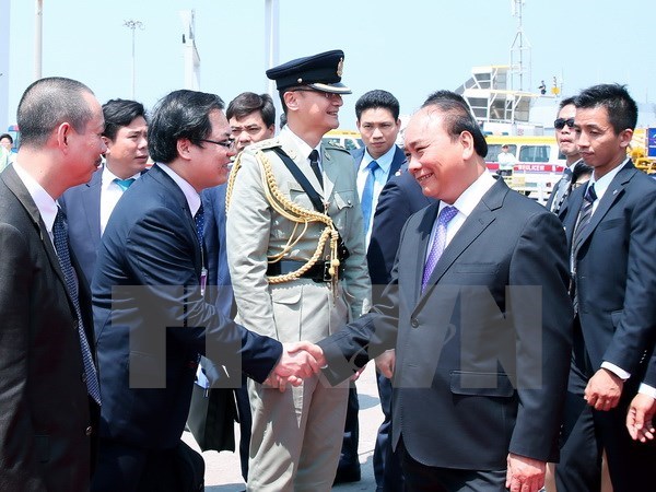 Prime Minister Nguyen Xuan Phuc visits Chinese Hong Kong | DTiNews ...
