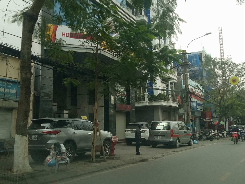 Haiphong parks turned into parking lots | DTiNews - Dan Tri ...
